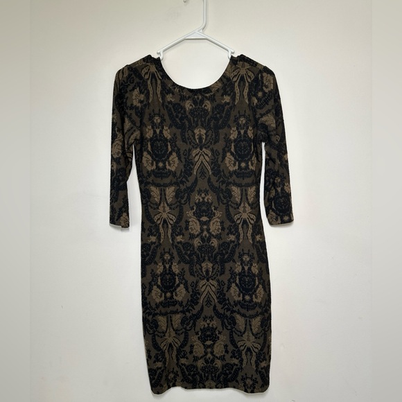 A Pea in a Pod Willow and Clay Maternity Damask-Print Sheath Dress - Picture 3 of 7